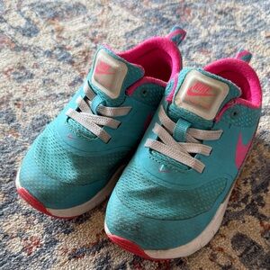 Nike Kids' Aqua and Fuchsia Sneakers